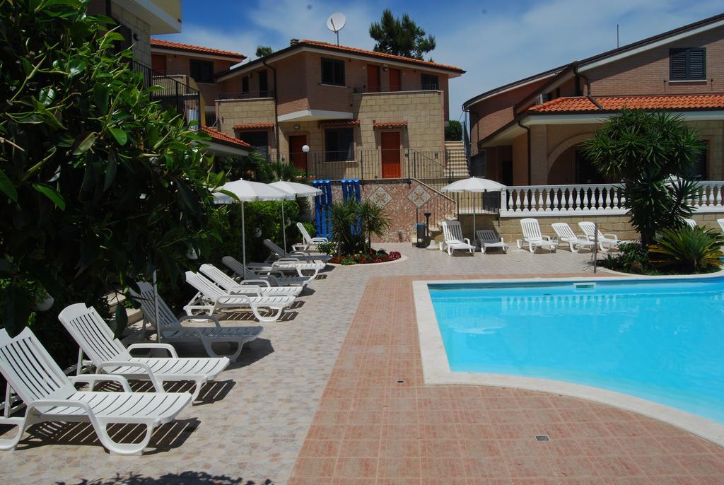 Residence Il Borgo Tortoreto Exterior photo