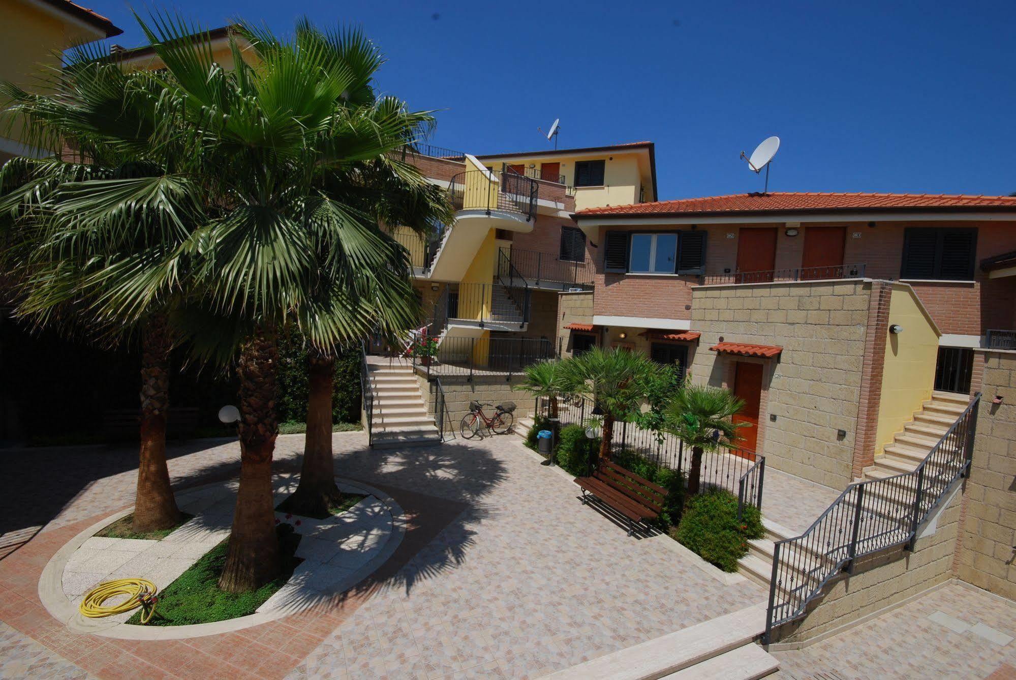 Residence Il Borgo Tortoreto Exterior photo